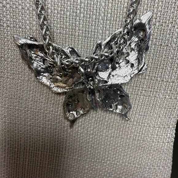 NWT Large Silver Butterfly Pendant Necklace with Multicolor Accents - Picture 8 of 10